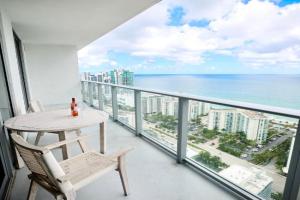 2 BDR Stunning Ocean View in Hyde Beach House, Hollywood