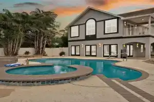 Luxury Waterfront Villa Heated Pool & Gameroom, Tampa