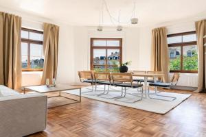 4BR Apartment - WIFI - NETFLIX - BUSINESS - ZENTRAL - KÜCHE, Wiesbaden