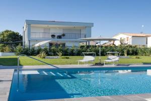 Apartment Primo Passo with Pool, Lazise