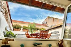 History Art & Design Timeless Heaven with free Parking Apartments, Albenga