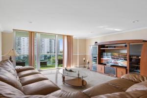 Entire Condominium in Sunny Isles Apartments, Sunny Isles Beach