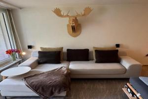 Stylish Alpine Studio in, Wifi & Netflix, Davos