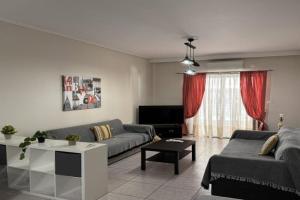Eleni's Apartment, Nafpaktos