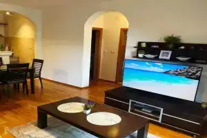 Sun Apartment, Petrovac