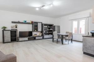 Smart Life House in the heart of, Modena