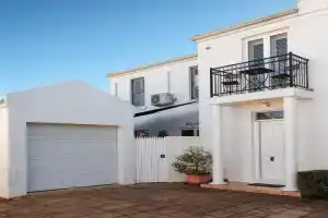 Elegant Englehardt Villa, Albury