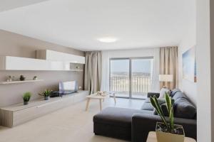 Fl 4 3BED with views! by Homely Apartments, Mellieha