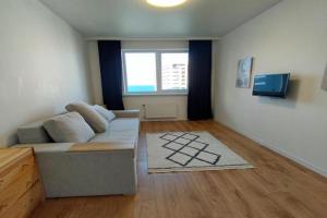 1 k Arkadiya s balkonom i morem Apartments, Odessa