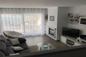 Duplex con vistas al mar Apartments, Roses