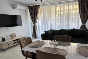 Grand Villa luxury apartment with sea view, Sveti Vlas