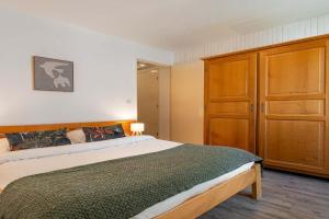 Residence Hauts de Chaviere, Ski In-Out with WiFi in, "V3" by Versant Collection Apartments, Val Thorens