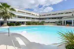 Lastmile apt with terrace&pool near lake&sirmione Guest house, Sirmione
