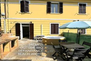 Nadia House - a stone's throw from the sea!, Fano