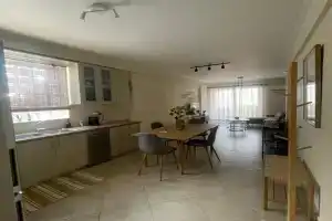 Menelaou's balcony Apartments, Sparti