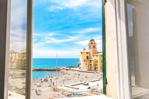 Sulla spiaggia - On the beach Apartments, Camogli