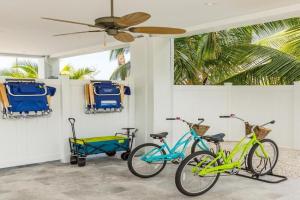 Casa Del Mar- Luxury Waterfront Pool Home, 45' Dock, Marathon