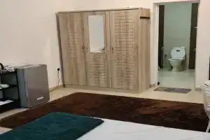 Muscat Airport Guesthouse All Private Ensuite Rooms, Hayl Al 'Umayr