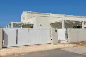 2 Bedroom Pet Friendly Home In Kaukana, Punta Secca