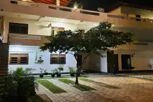 unic residence & Hostel, Negombo
