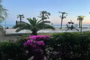 Dreamland Oasis Block 3 Apartments 04-05, Chakvi