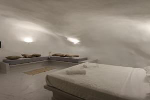 Santorini White Lotus Apart-hotel, Perissa