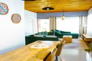 Garden Villa 5BR Home Near Road,Nature and City Life, Arusha