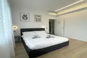 UnicumHouse ARENA Stazione Porta Nuova Fiera, Verona