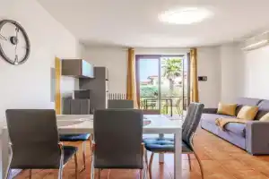 THE SUN - Regarda Travel Apartments, Lazise