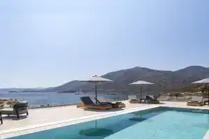 Celeste Bali Suites, Balion