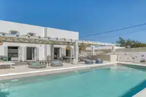 Mikon Luxury Villa, Aliki