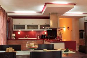 Luxury city home with sea views Apartments, Sitia