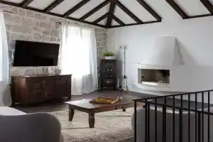 Heritage house Stone Orchard, Orasac