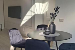 La Dimora al porto - Holiday lake home Apartments, Iseo