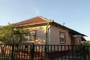 Hattyú vendégház Guest house, Tiszafured