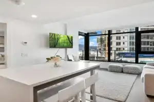 AQUA Corner Unit w Balcony and Amazing View #614 Apartments, Kelowna