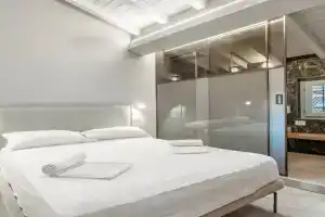 Room 56 - City - by Host4U, Brescia