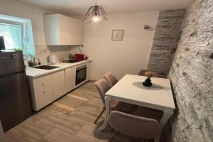 Apartman Tino, Pucisca