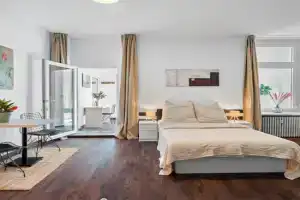 Loftly Hindenburgdamm 85 Charite - 45m2 - Self Check-In - 300mbit Apartments, Berlin