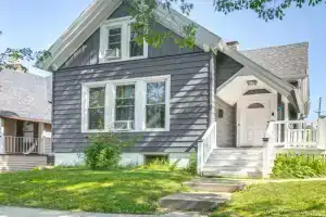 2 Mi to Dtwn Family Home with Yard Guest house, Milwaukee