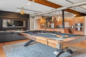 New Loft Near Convention Center Guest house, Indianapolis