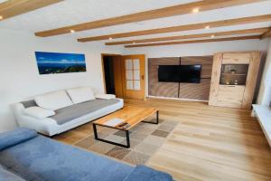 Allpartment Allgäu - Ferienwohnung mit 3 Schlafzimmern & Balkon Apartments, Kempten