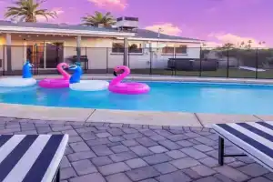 Chic Escape with Pool Guest house, Tempe