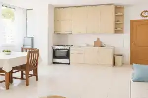 Ormars Residents Apartments, Shengjin