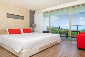 Prime Location Kamala Ocean View Suite OCN C64 just 450m to the Beach Apartments, Bang Tao