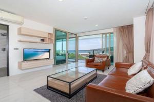 Kamala Ocean View 2BR Apartment OCN C35, just 5 min walk to the Beach, Bang Tao