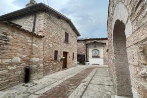 Charming Independent House in CENTER, Free Parking Nearby, Spello