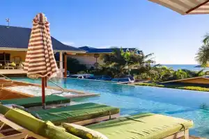 Affordable Seaview Getaway Apartments, Airlie Beach