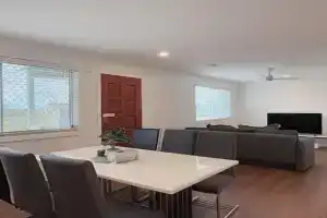 Family Haven in Sunnybank with 2BR 2Bath 3 Beds Villa, Brisbane