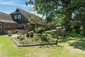 Hoeve Ginette Guest house, Giethoorn